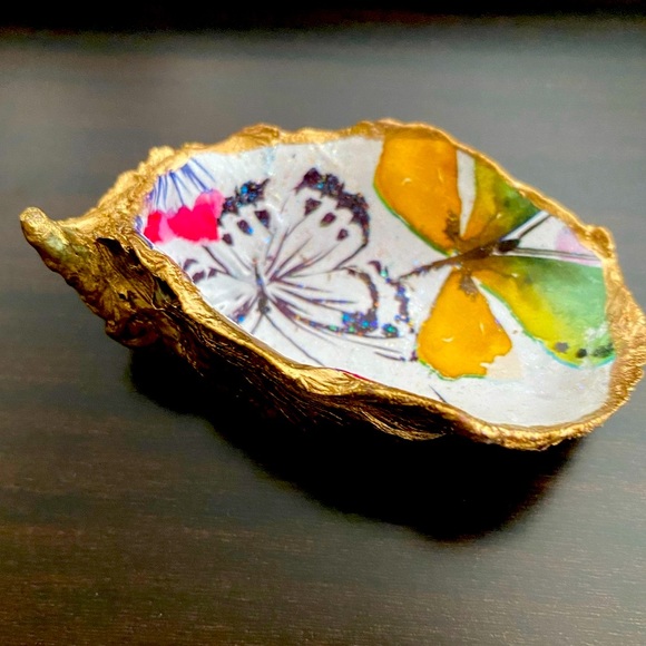 RAINBOW DECOUPAGE BUTTERFLY RING DISH TRAY - Picture 4 of 6
